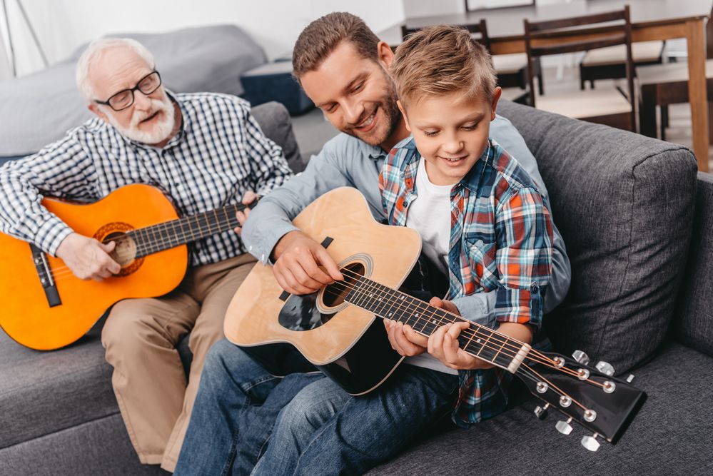 5 razones por las que aprender a tocar música desde pequeño es beneficioso
