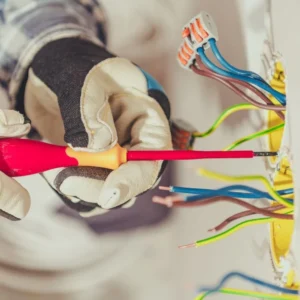 Mantenimiento eléctrico preventivo y correctivo: diferencias